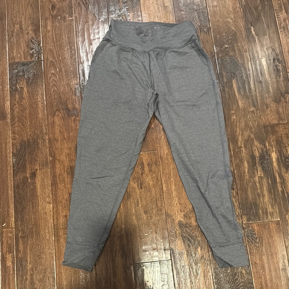 Under Armour Gray Jogger Sweatpants Elastic Waistband
